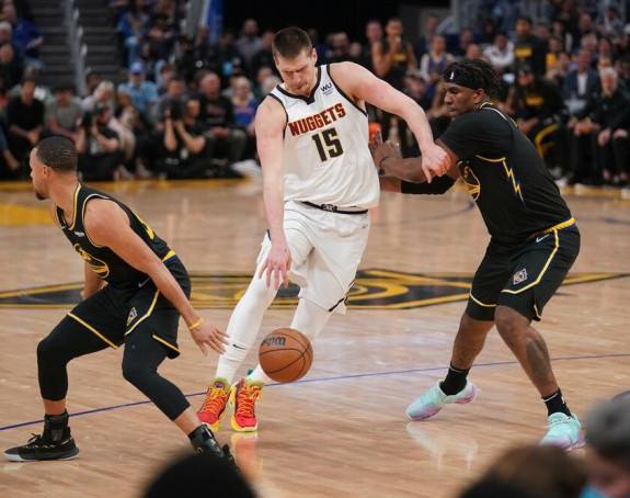 Srpski as: Nikola Jokić ponovo ušao u istoriju