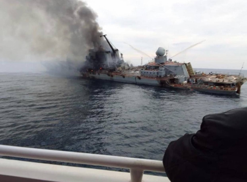 Прве фотографије руске крстарице прије потапања