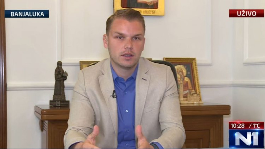 “Kada vidite binu, ozvučenje i medijsku pažnju jasno je da to nije skup boračke organizacije"