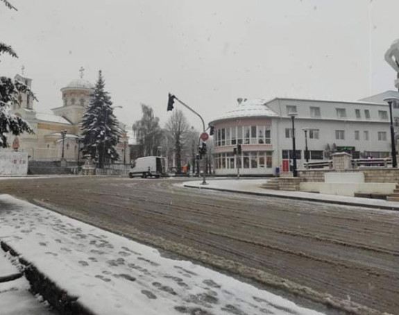 Априлски снијег прекрио Гацко и Невесиње