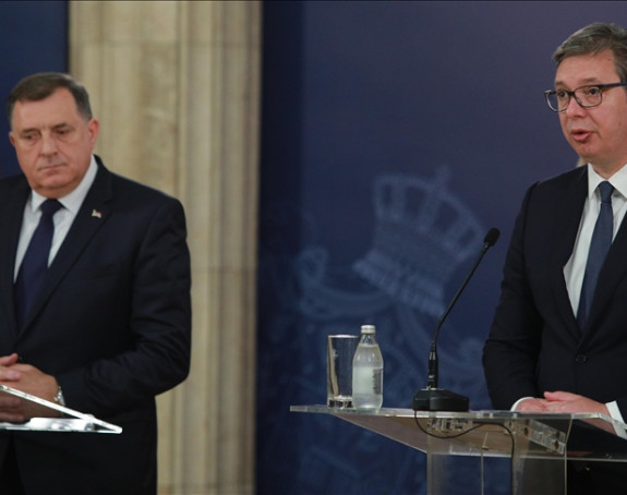 Vučić: Tražio sam od Dodika da odustane od vojske i umiri secesionističke planove