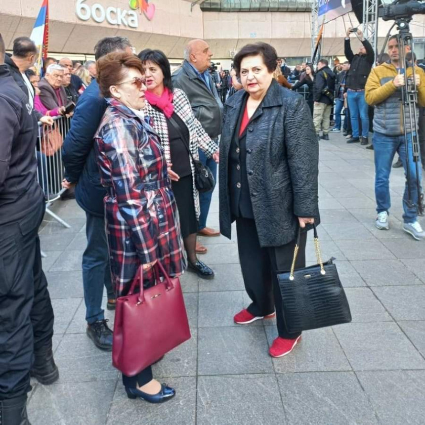 Koliko košta kaput ministarke Zore Vidović?