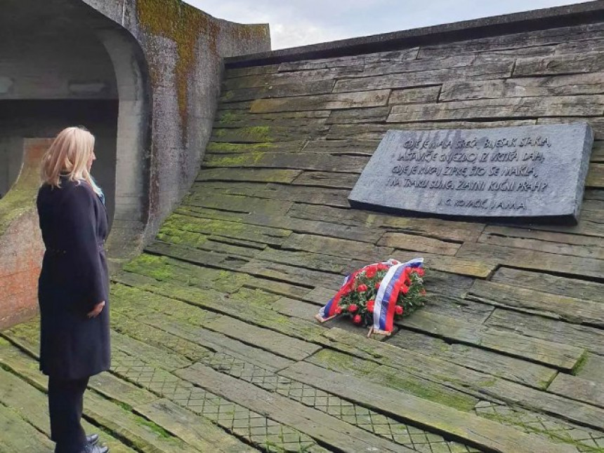 Cvijanović odala pomen žrtvama logora Jasenovac