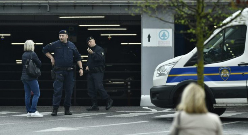Загреб: Дојава о бомбама у Арени била лажна