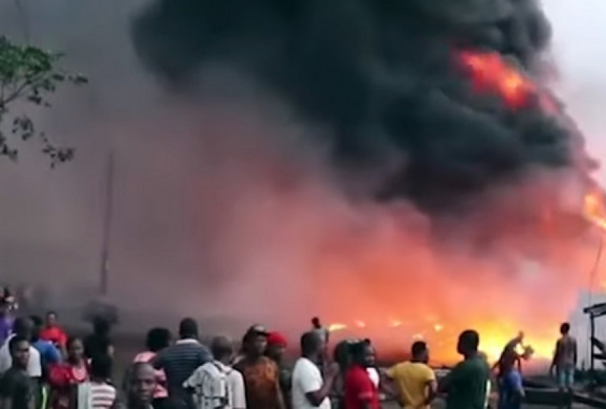 U skladištu nafte došlo do eksplozije, 100 osoba poginulo