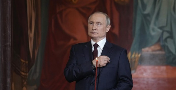 Patrijarh Kiril služi liturgiju, Putin prisustvuje