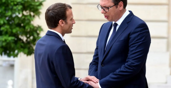 Vučić čestitao Makronu reizbor za predsjednika