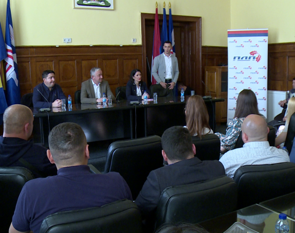 Mladi moraju da grade budućnost Republike Srpske