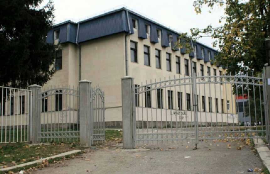 Evakuisano više škola u CG zbog dojave o bombama