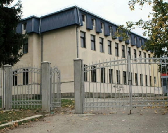Evakuisano više škola u CG zbog dojave o bombama
