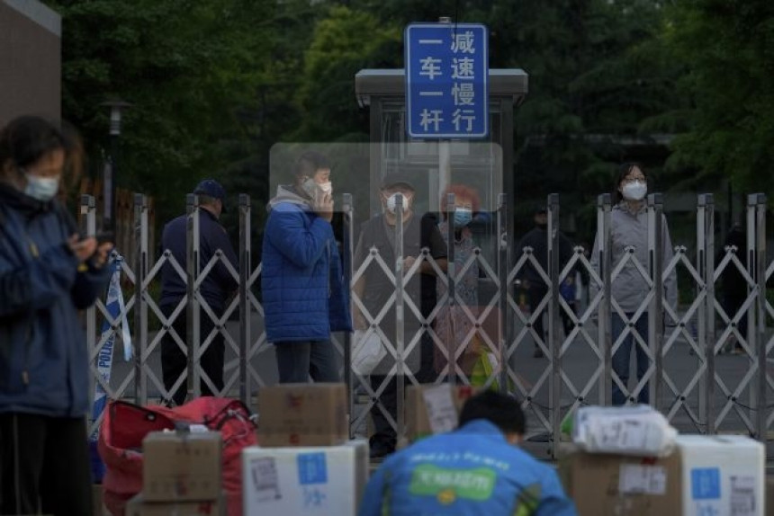 Нове рестрикције: Пекинг затвара све школе због вируса