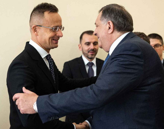 Sijarto poručio: Mađarska protiv sankcija Dodiku