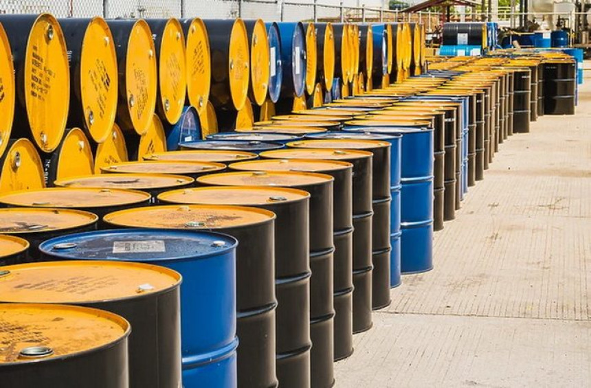 Njemačka za uvođenje embarga na naftu iz Rusije