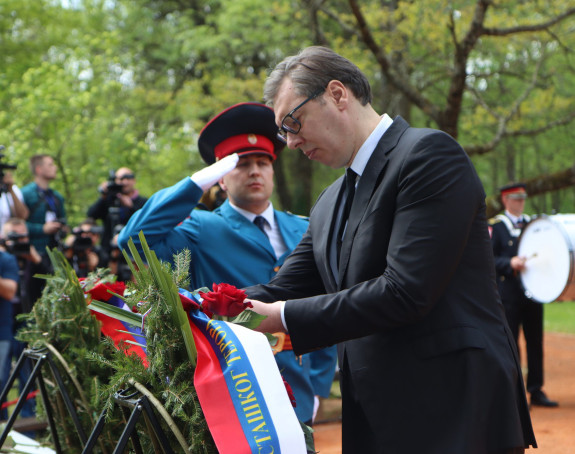 Vučić: Poduhvat uništenja srpskog naroda nije uspio