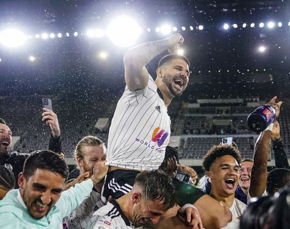 Dva gola Mitrovića za rekord i trofej "Čempionšipa"