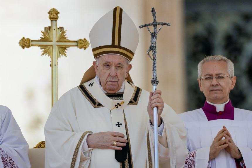 Papa: NATO možda olakšao da dođe do napada na Ukrajinu