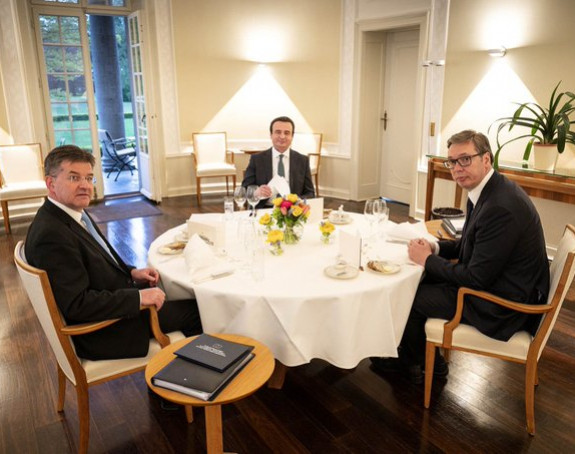 Lajčak na neformalnoj večeri sa Vučićem i Kurtijem