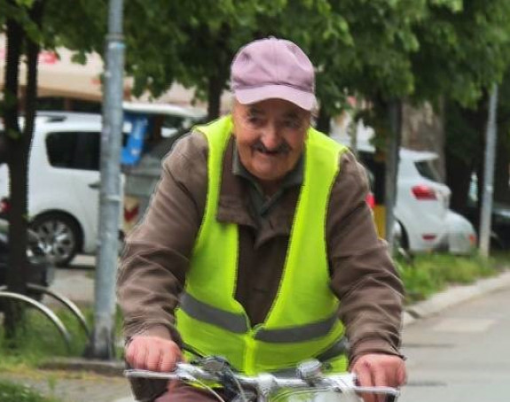 Od S. Mitrovice do Banjaluke biciklom u 90. godini