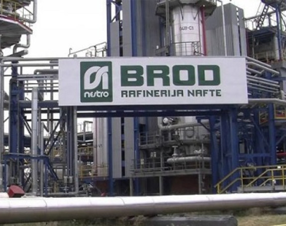 Власт уништила Рафинерију, увози нафтне деривате