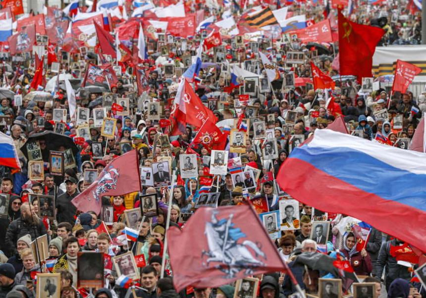 Preko milion ljudi na maršu "Besmrtnog puka" u Moskvi