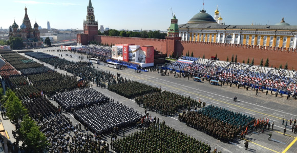 Počela parada u Moskvi, očekuje se obraćanje Putina