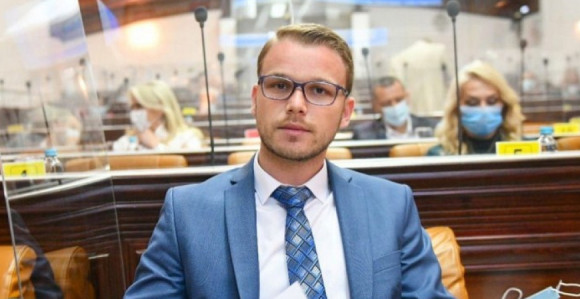 Станивуковић најавио протест грађана испред СНСД