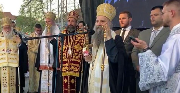 Porfirije predvodio Svetovasilijevsku litiju u Nikšiću