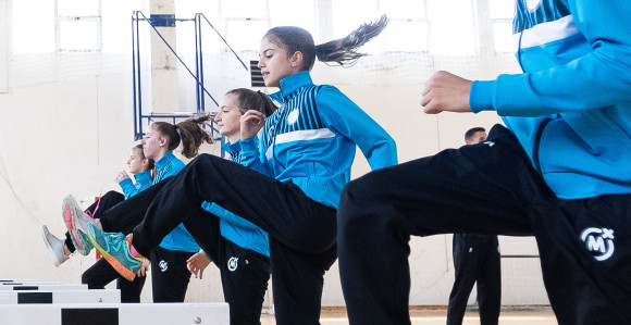 Za kraljicu sportova: Mozzart podržao atletičare iz Trebinja