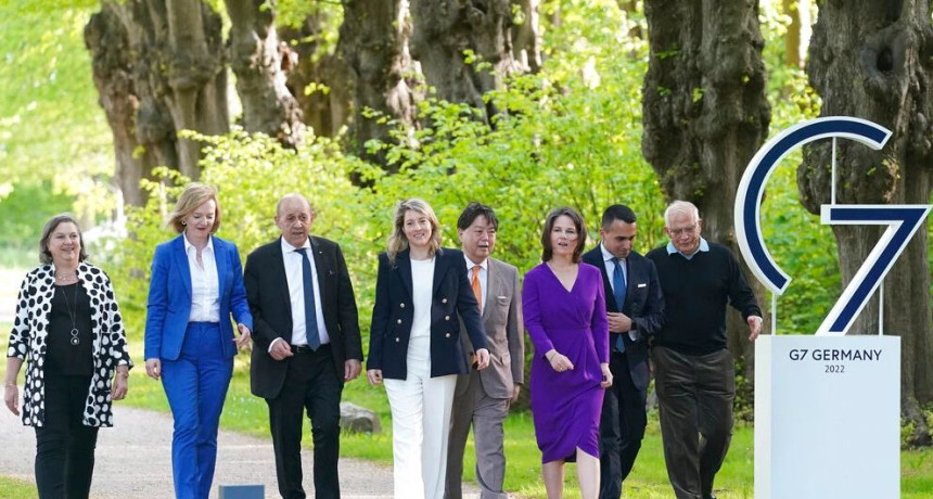 Potrebno je pružiti veću pomoć i slanje oružja Kijevu