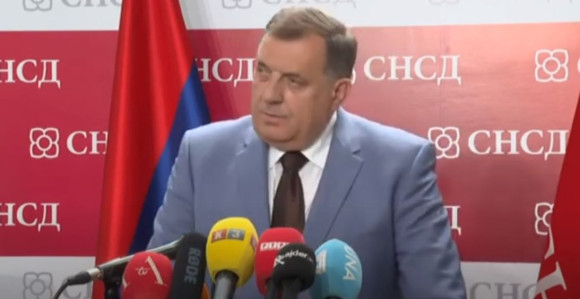 Dodik pred izbore dijeli po 100 KM, a evo i kome?!
