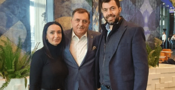 Dok Dodik narodu dijeli 100 KM, njegova porodica zaradila milione