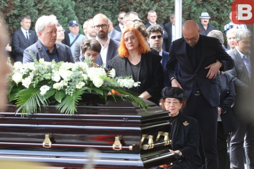 Legendarni Ivica Osim sahranjen u Aleji velikana