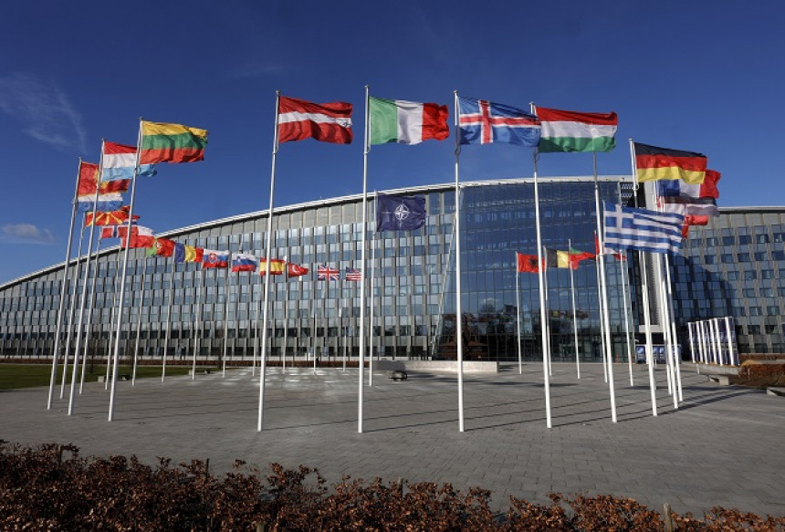Блумберг: НАТО Русију може означити као директну пријетњу