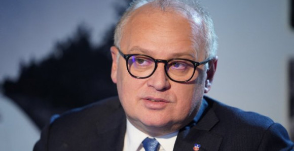 Srbiju pokušavaju da uvuku u rat koji nije njen