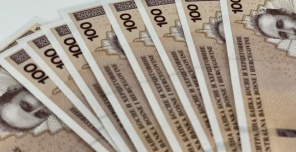 Borba za opstanak, građani dižu kredite da bi preživjeli