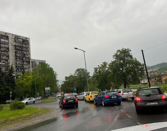 Vjetar i obilna kiša u Zenici, Maglaju i Kaknju