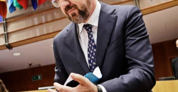"Ovo je upozorenje EU za kadrove SNSD i HDZ zbog blokada"