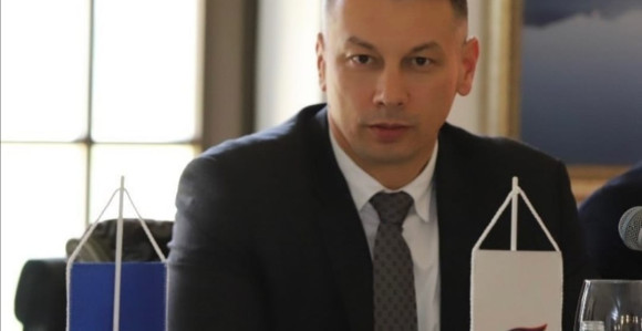 Strah od izbora jedino objašnjenje zašto nema novca