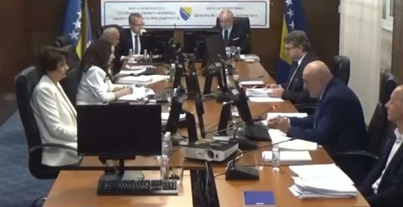 Nema novca, CIK mora da poništi dio javnih nabavki