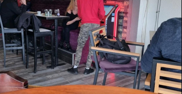 Maloljetnici se ilegalno kockaju u kafićima