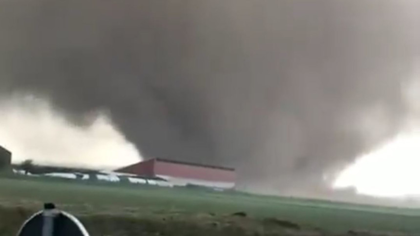 Tornado poharao dijelove Njemačke, 50 povrijeđenih