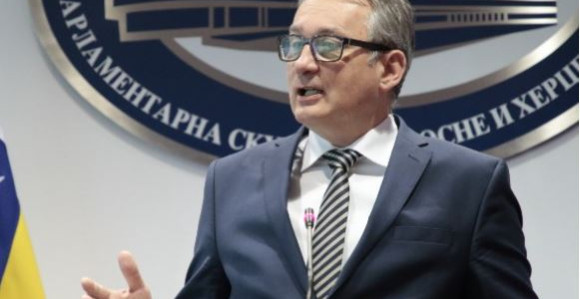 Bez izbora nema legalnih institucija, niti legalne države!