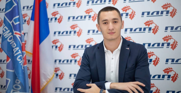 Mladima ne trebaju mrvice i predizbornih 100 KM, nego da dobro žive u Srpskoj