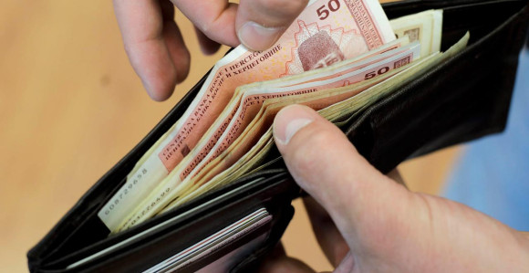 Kućni budžeti sve tanji, a udari na novčanik sve veći