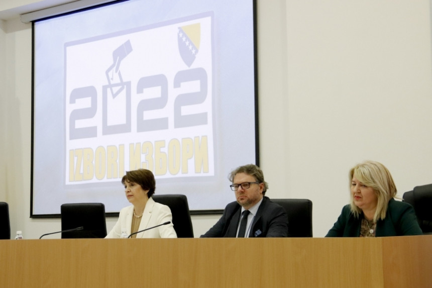 Ovjerene prijave za 59 stranaka i osam nezavisnih kandidata