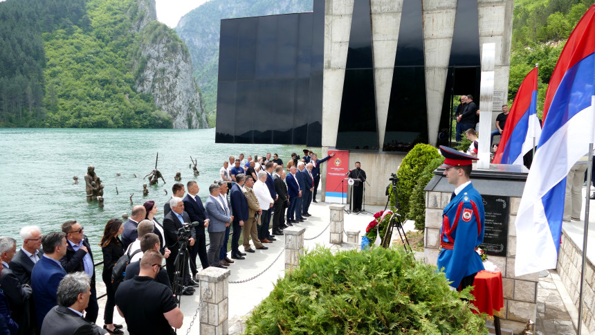 Stari Brod: Obilježeno 80 godina od stravičnog zločina nad Srbima