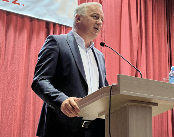 Politika vlasti se bazira na lažima i prevarama