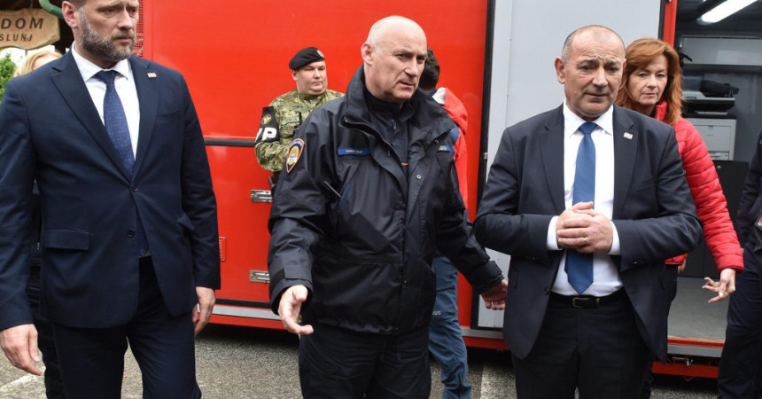 Izvučena tijela poginulih u padu aviona u Hrvatskoj