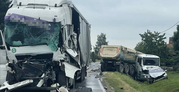 Modriča: Sudarila se dva kamiona i dva automobila