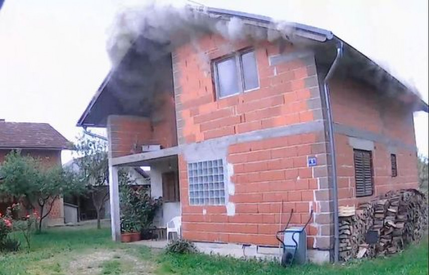 Povrijeđena jedna osoba u požaru u kući u Prijedoru